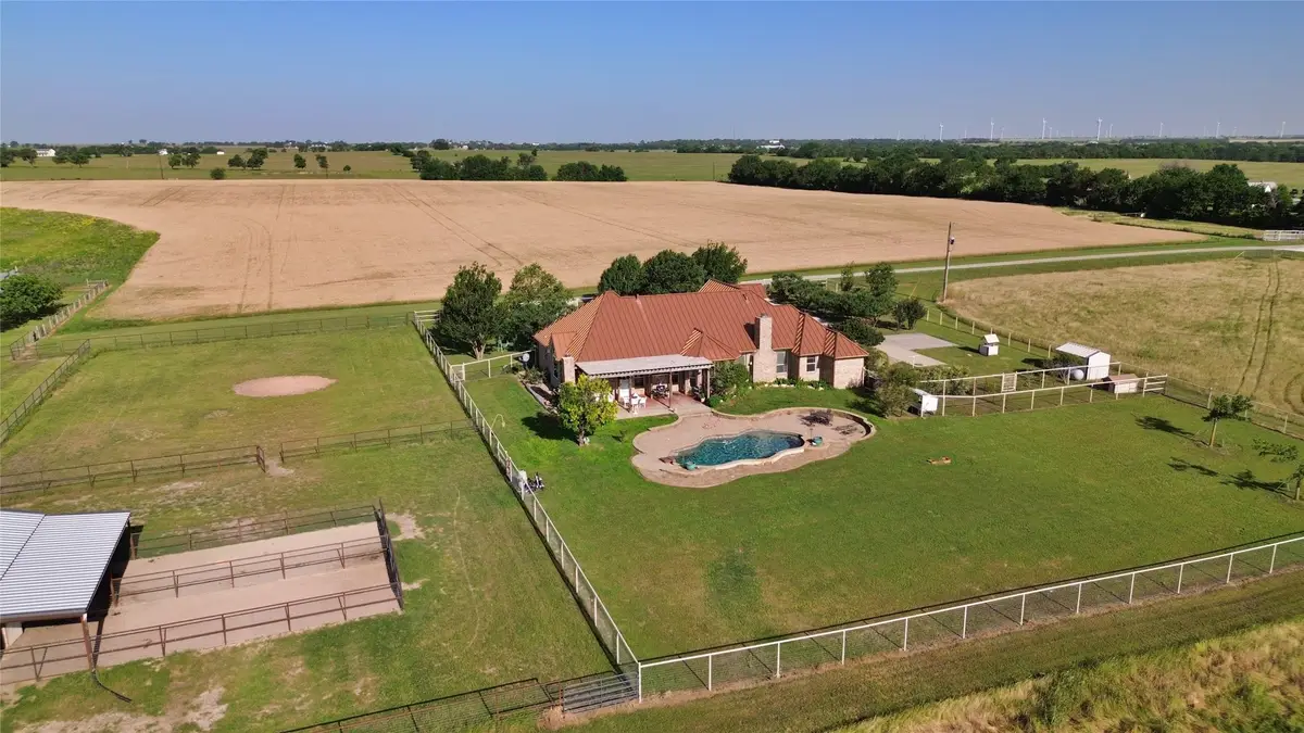 590 County Road 385, Valley View, TX 76272 - Image #1