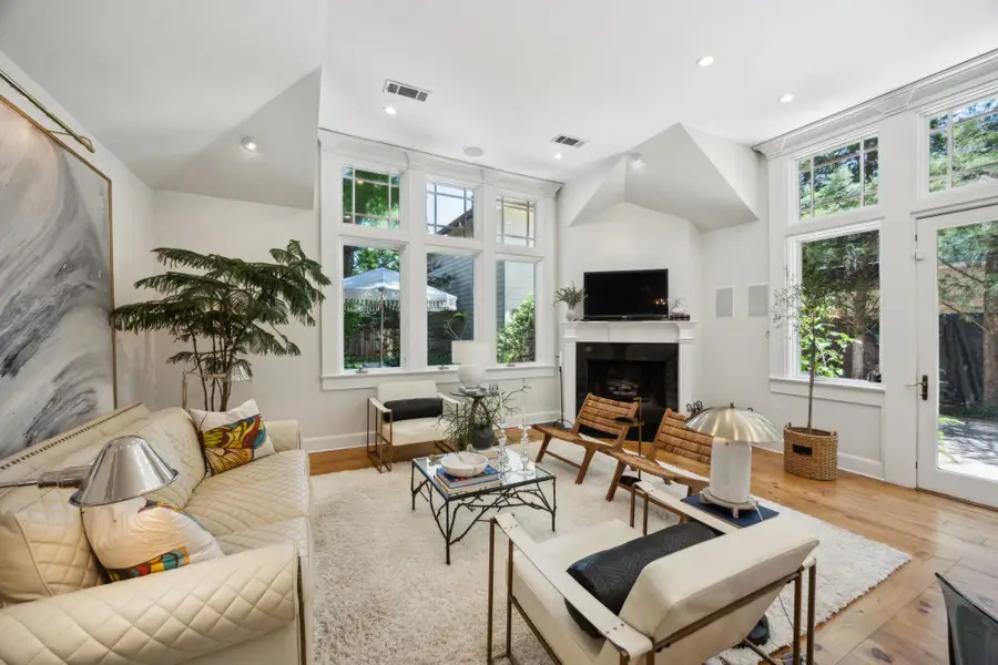 6329 Richmond Avenue, Dallas, TX 75214 - Image #3