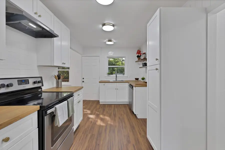 3315 Mayhew Drive, Dallas, TX 75228 - Image #2