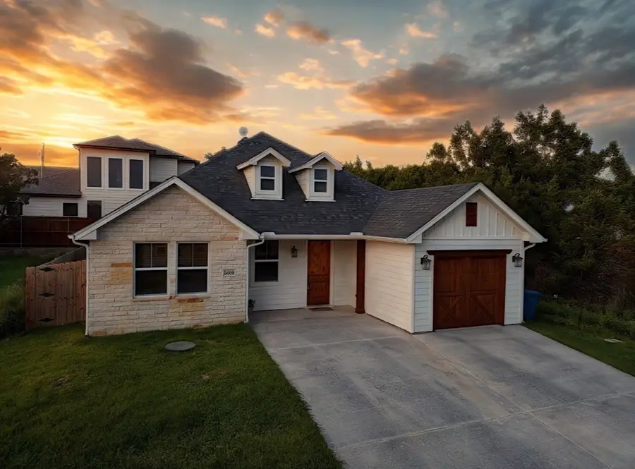 5609 San Jacinto Drive, Granbury, TX 76048 - Image #2