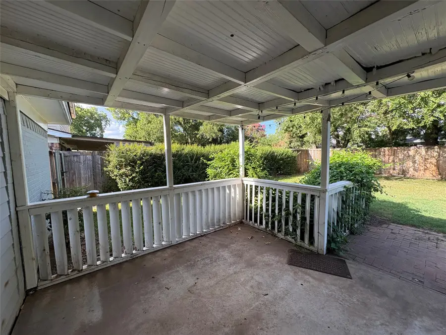 2401 N Alexander Street, Sherman, TX 75092 - Image #2