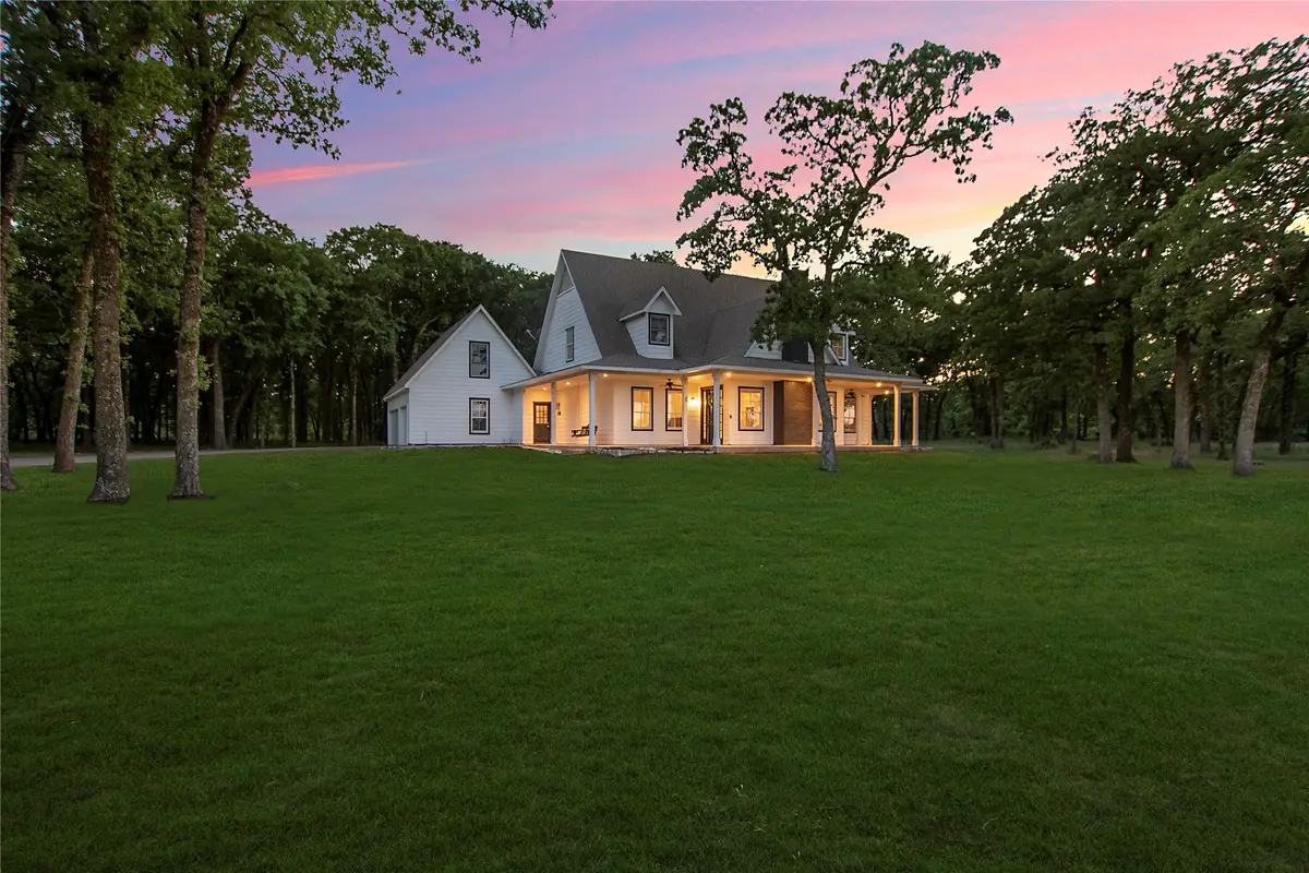 6586 Lone Star Lane, Aubrey, TX 76227 - Image #1