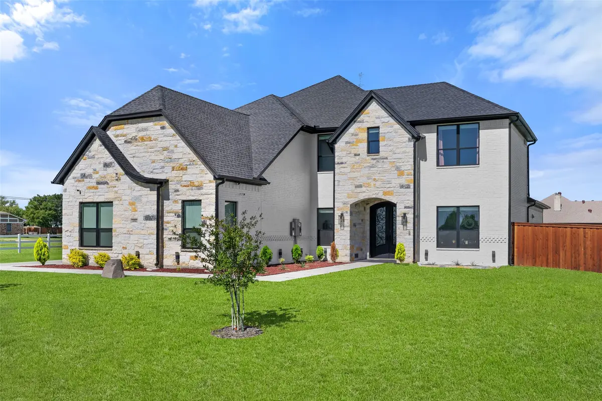 10901 Chriswood Drive, Crowley, TX 76036 - Image #1