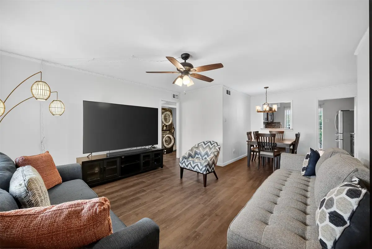 3609 Parkridge Drive #204, Dallas, TX 75234 - Image #1