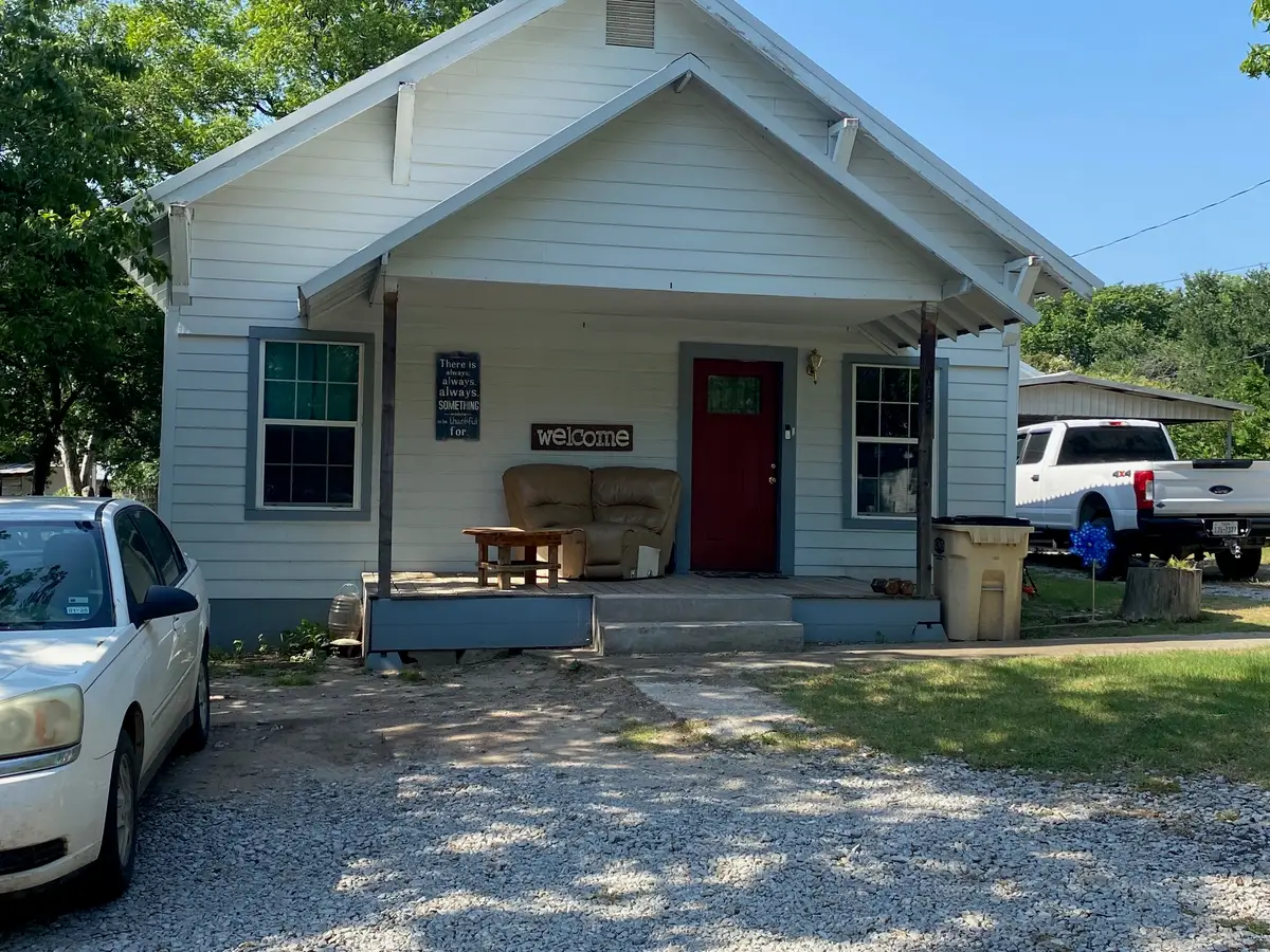 602 W Walcott Avenue, Comanche, TX 76442 - Image #1