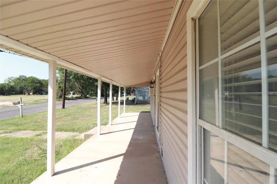 1065 W Pecan Street, Stephenville, TX 76401 - Image #2