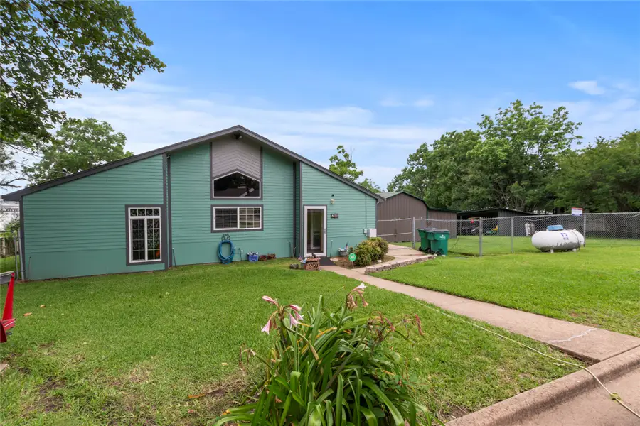 250 Whispering Oaks, Payne Springs, TX 75156 - Image #2