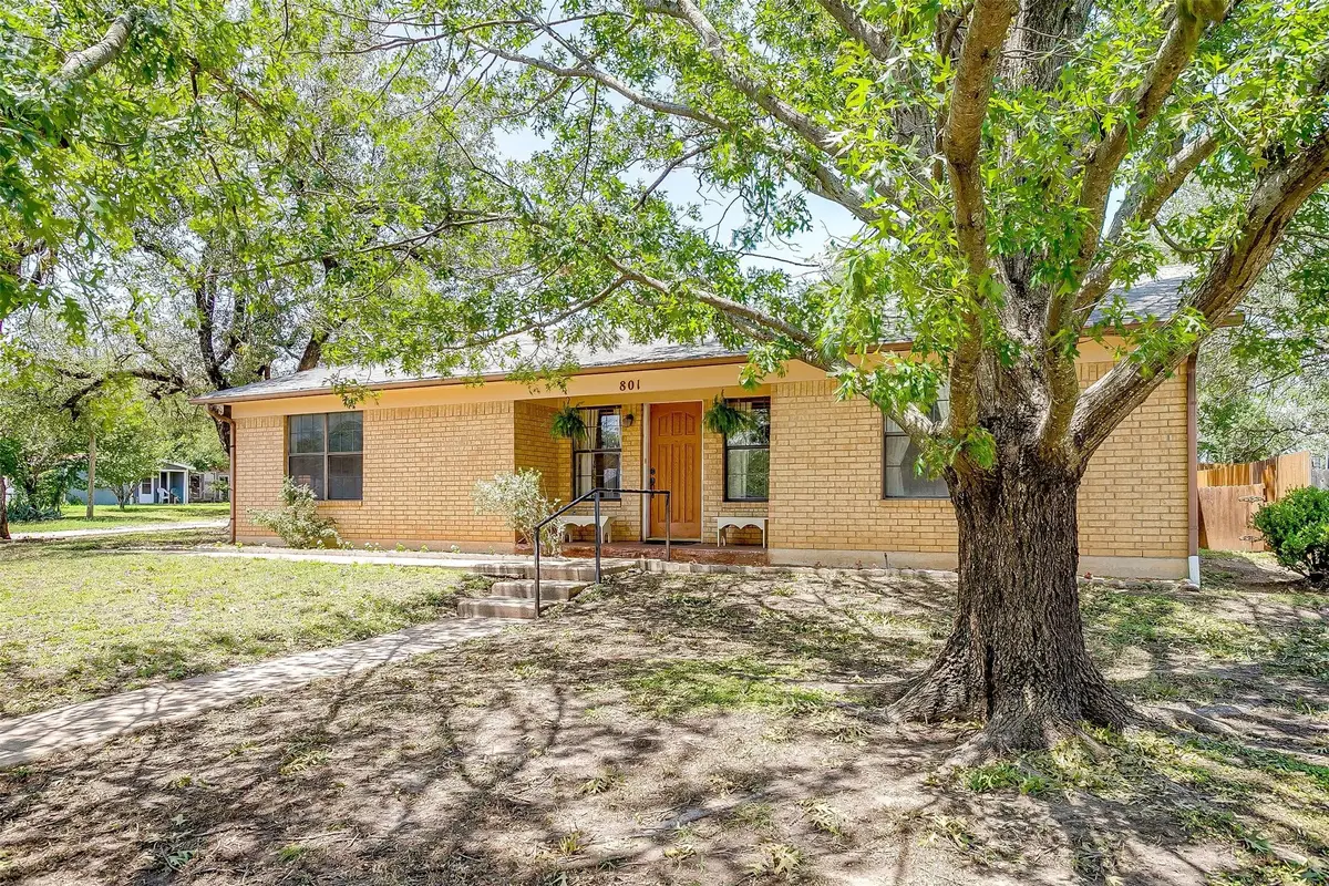 801 E 3rd Street, Weatherford, TX 76086 - Image #1