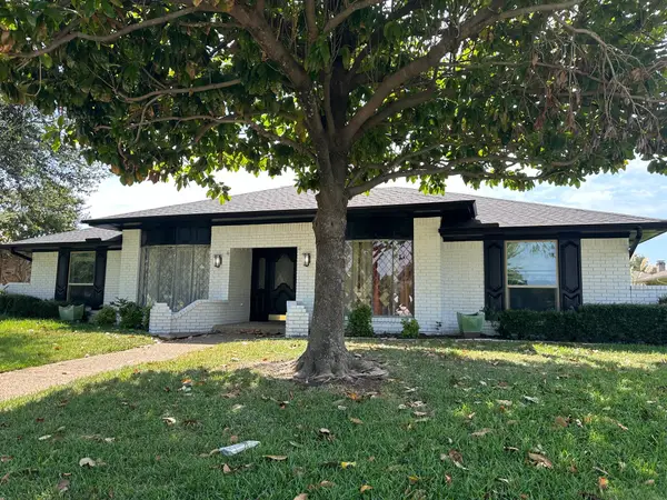 526 Tiffany Trail, Richardson, TX 75081