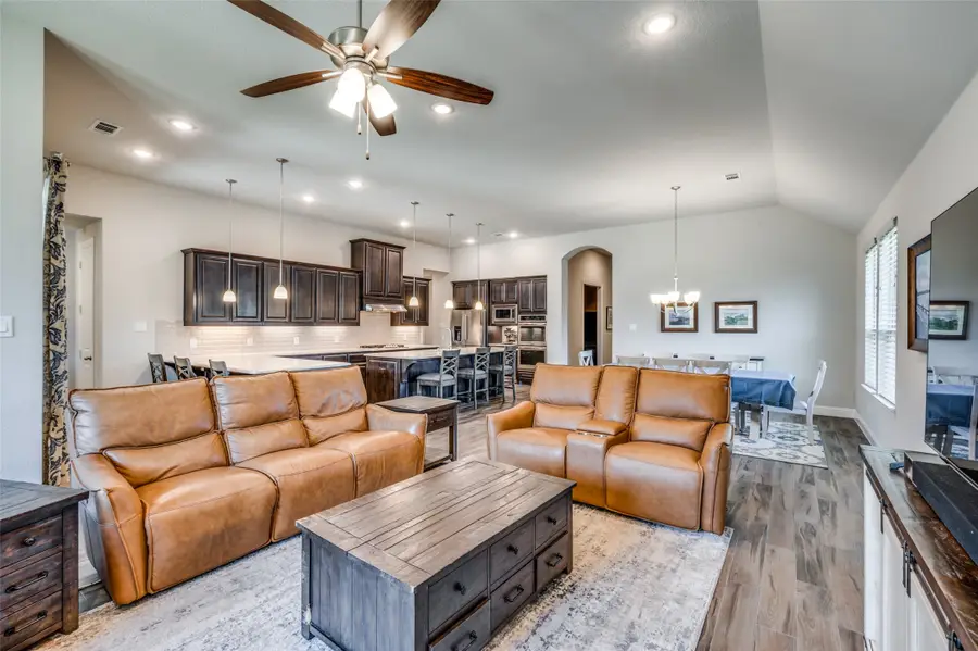 9820 Surveyor Road, Little Elm, TX 75068 - Image #3