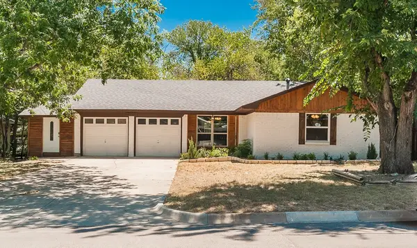 2908 Longfellow Lane, Denton, TX 76209