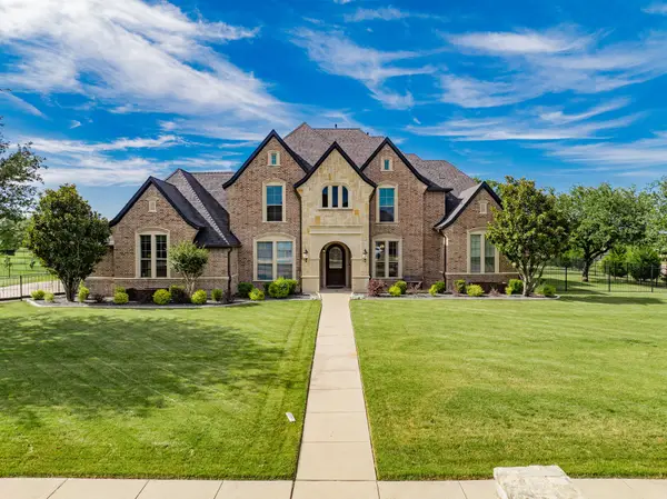 13 Kensington Drive, Heath, TX 75032