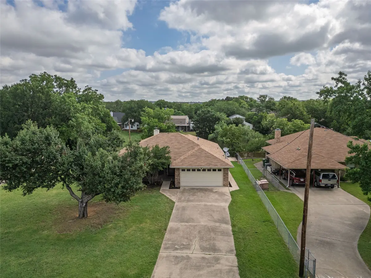 4007 Cherokee Court, Granbury, TX 76048 - Image #1