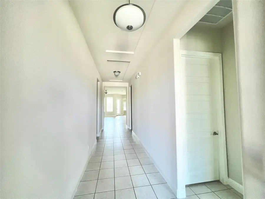 640 Bridgewater Road, Fort Worth, TX 76131 - Image #3