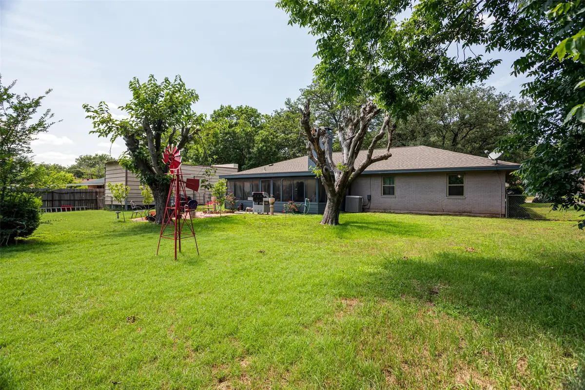 1229 Surry Place Drive, Cleburne, TX 76033 - Image #1