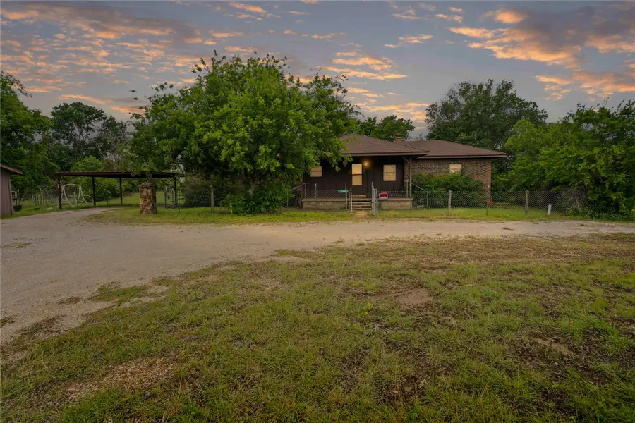 905 Zion Hill Road, Weatherford, TX 76088 - Image #3