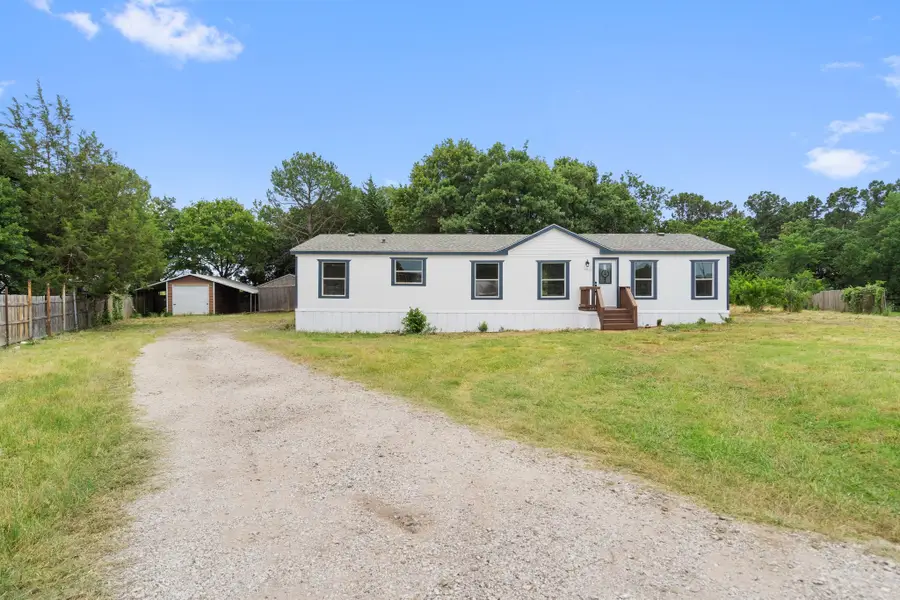 5901 Vinery Lane, Joshua, TX 76058 - Image #2