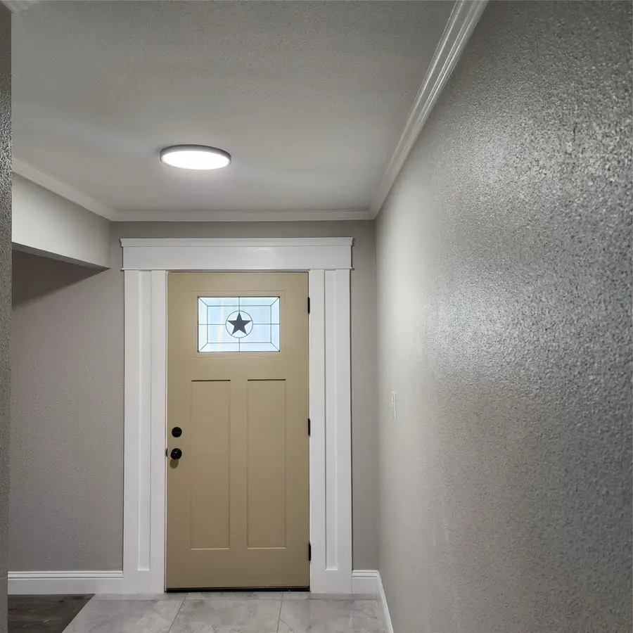 6628 Yolanda Drive, Fort Worth, TX 76112 - Image #2