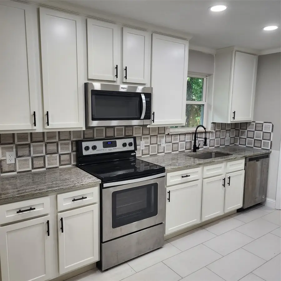 6628 Yolanda Drive, Fort Worth, TX 76112 - Image #3