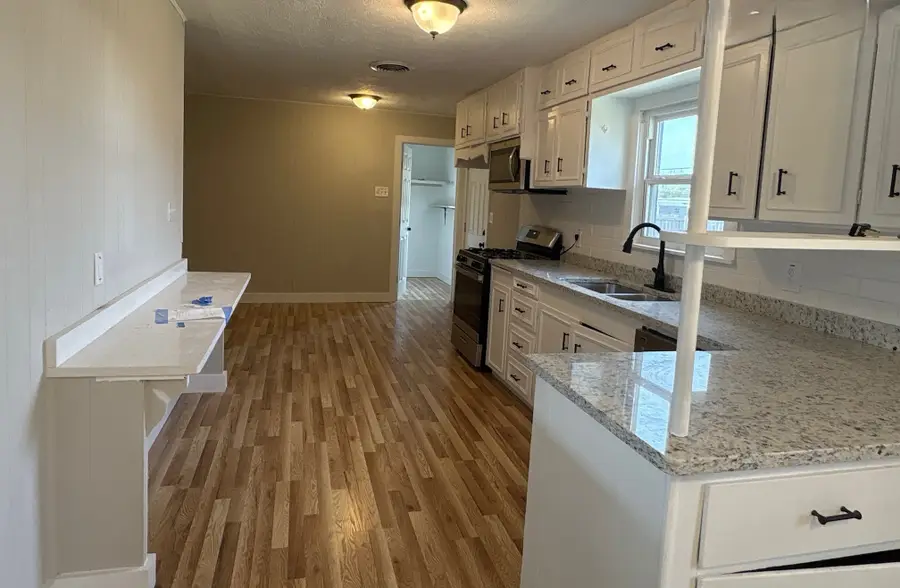 300 NE 2nd Street, Knox City, TX 79529 - Image #3