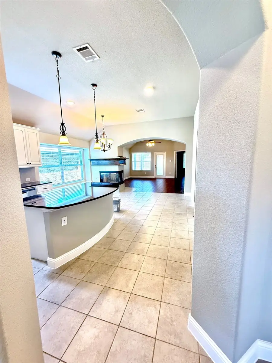 6020 Harwich Lane, Fort Worth, TX 76179 - Image #3