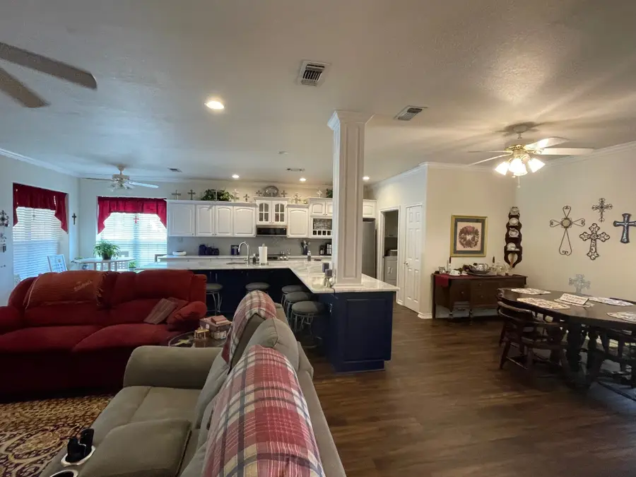 102 Dogwood Circle, Daingerfield, TX 75638 - Image #3