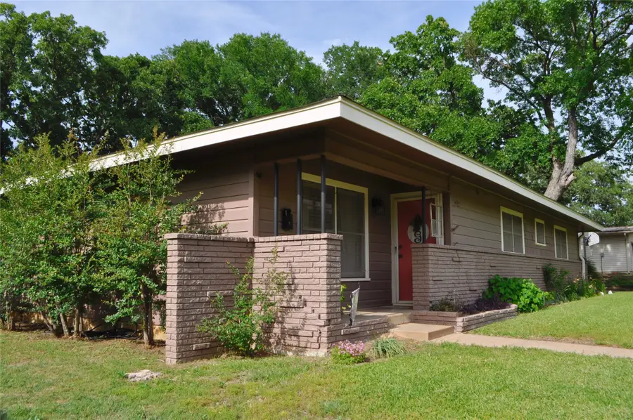 1405 Rolling Hills Drive, Graham, TX 76450 - Image #3