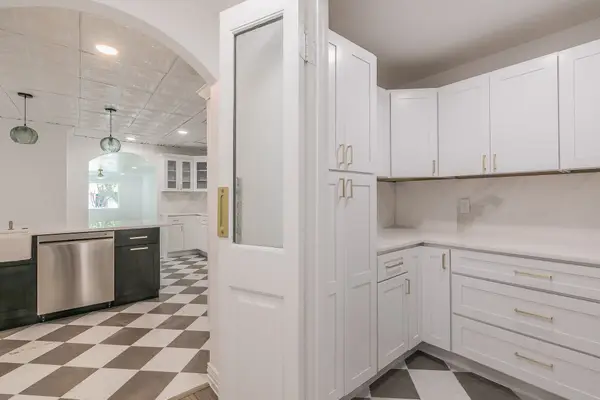 1812 Boyd Street, Dallas, TX 75224