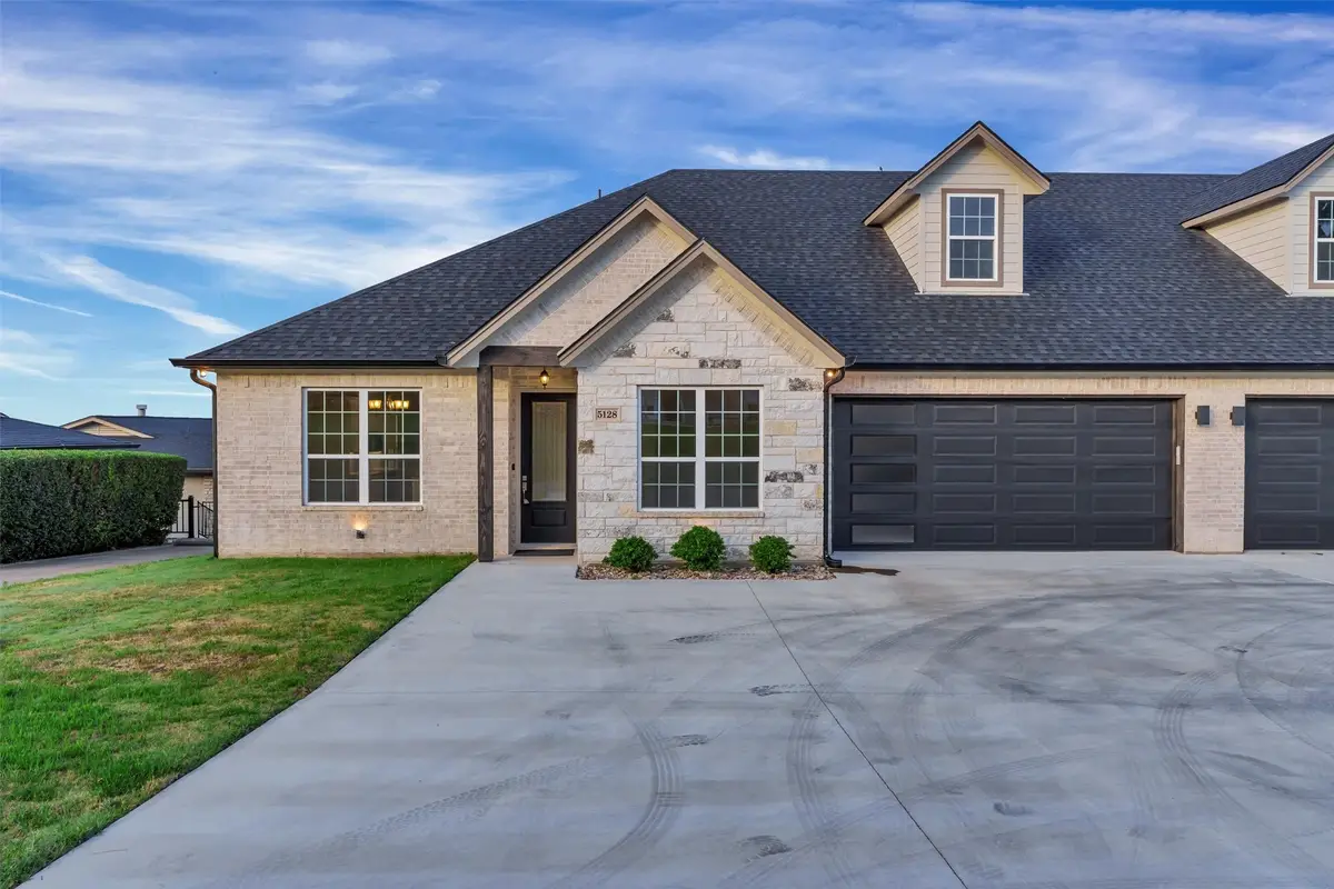 5128 Country Club Drive, Granbury, TX 76049 - Image #1