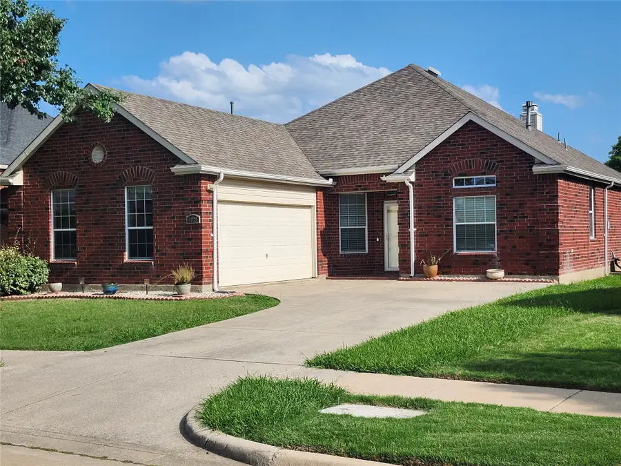 4026 Carrington Drive, Garland, TX 75043 - Image #2