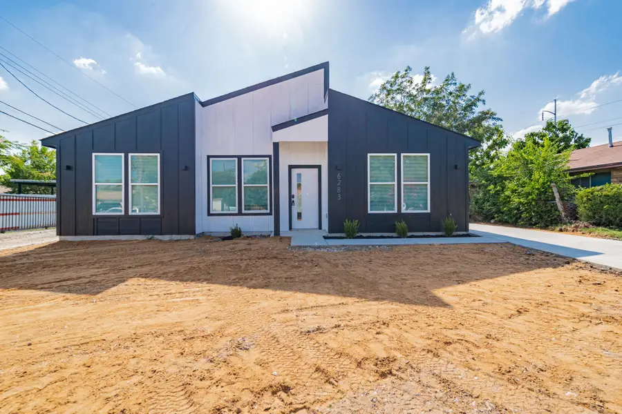 6283 Denham Circle, Dallas, TX 75217 - Image #2