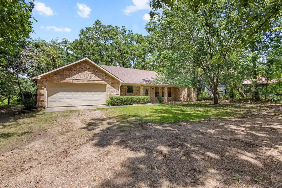 9400 Timbercreek Drive, Bonham, TX 75418 - Image #3