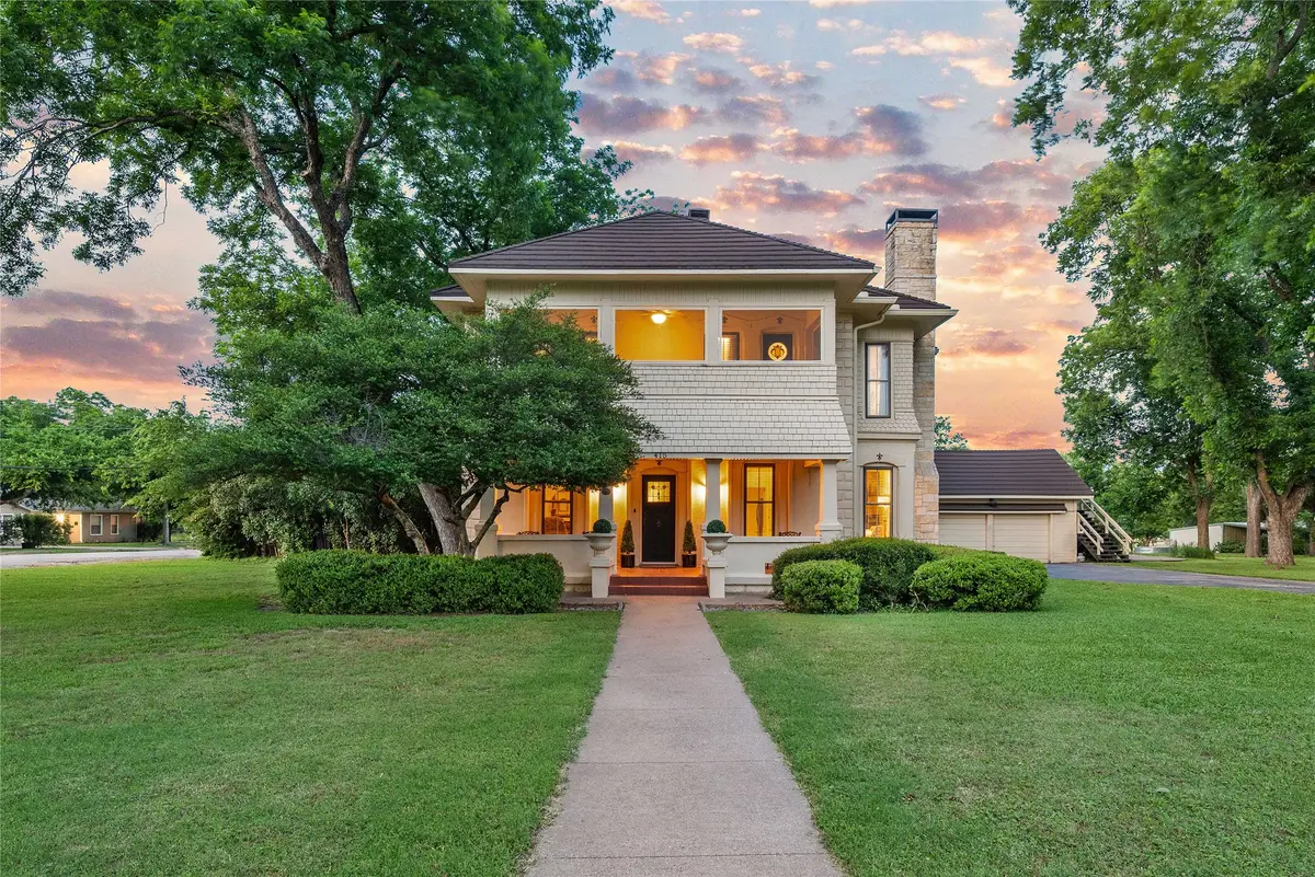 415 N Avenue I, Clifton, TX 76634 - Image #1