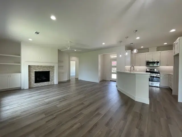 903 Sunrise Drive, Ennis, TX 75119 - Image #3