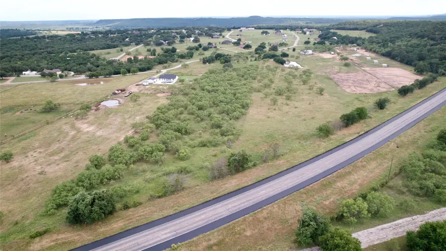 170 Brazos West Drive, Mineral Wells, TX 76067 - Image #3