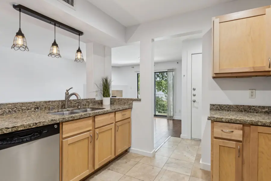 4777 Cedar Springs Road #6N, Dallas, TX 75219 - Image #3