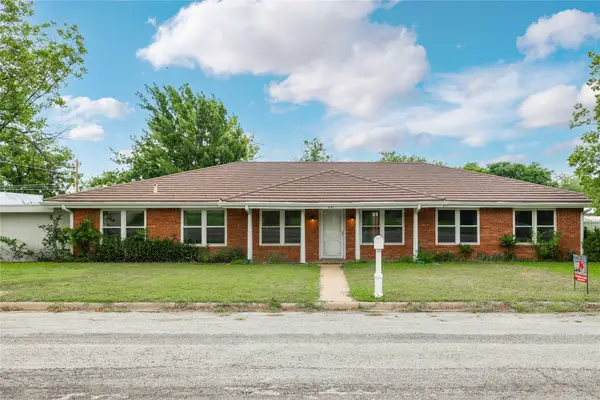 201 Palestine Street, Coleman, TX 76834