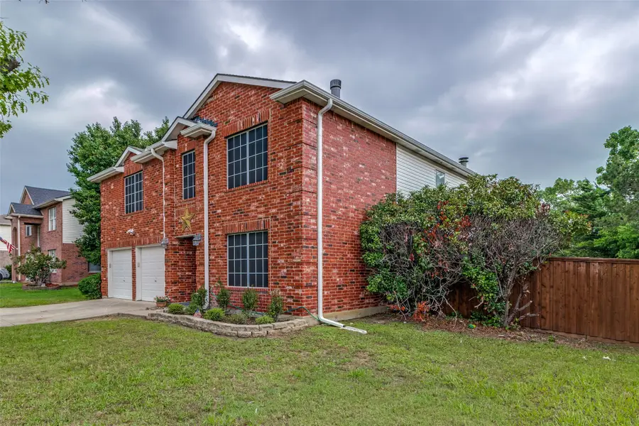 1017 Lake Trail Drive, Little Elm, TX 75068 - Image #2