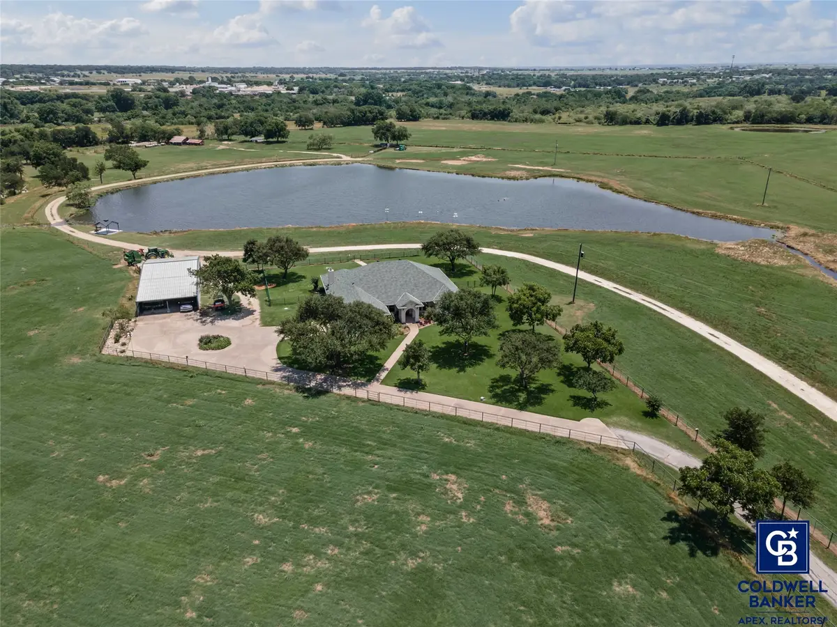 1221 Park Boulevard, Cleburne, TX 76033 - Image #1