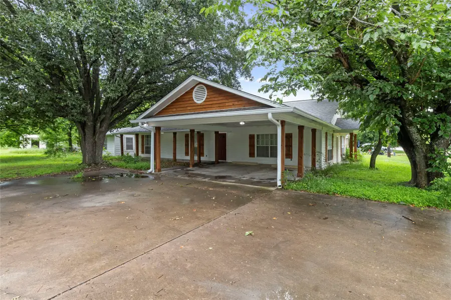 103 S San Jacinto Street, Whitney, TX 76692 - Image #2