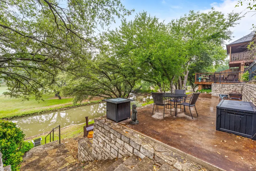 4904 Fairway Place Court, Granbury, TX 76049 - Image #3
