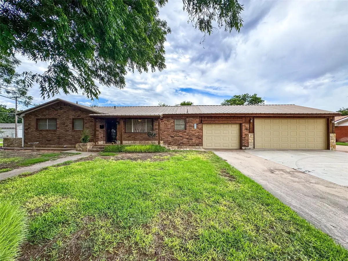 1001 N Avenue H, Haskell, TX 79521 - Image #1