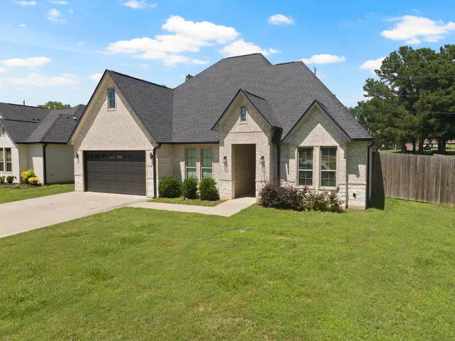 255 Kathryn's Court, Mount Pleasant, TX 75455 - Image #3