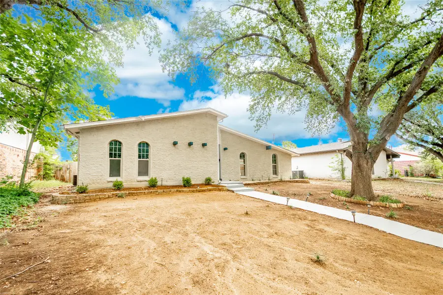 1505 Carnation Drive, Lewisville, TX 75067 - Image #3