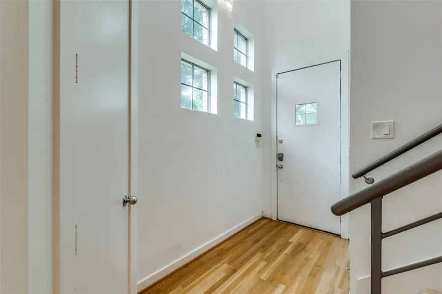 4302 Gilbert Avenue, Dallas, TX 75219 - Image #3