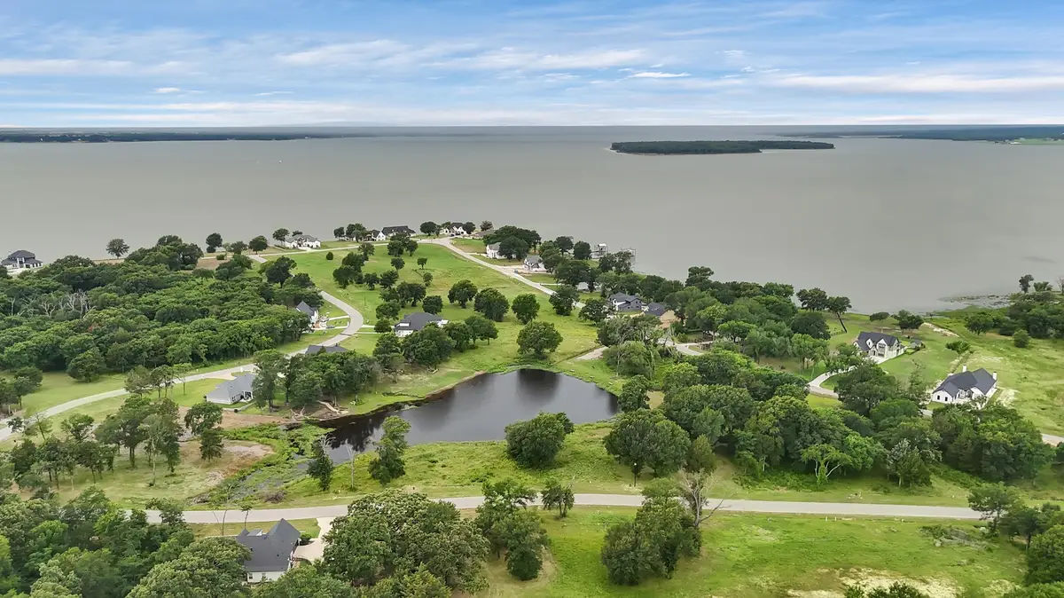 1511 Shoreline Drive, Cedar Creek Lake, TX 75143 - Image #1