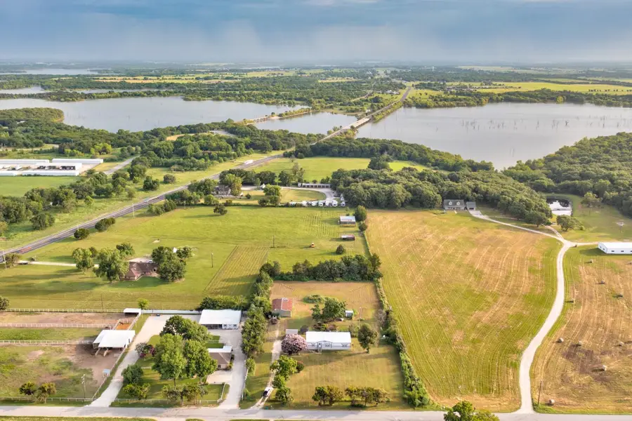 147 Emberson Chapel Road, Pilot Point, TX 76258 - Image #3