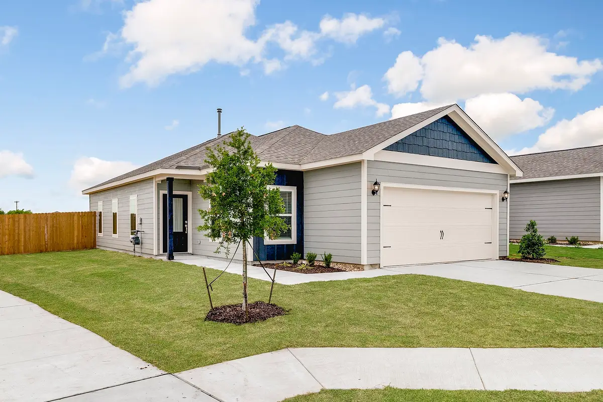 8404 White Wolf Trail, Ponder, TX 76259 - Image #1