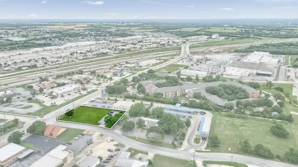 815 E Pecan Grove, Sherman, TX 75090