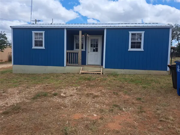 111 W Arkansas Avenue, Sweetwater, TX 79556